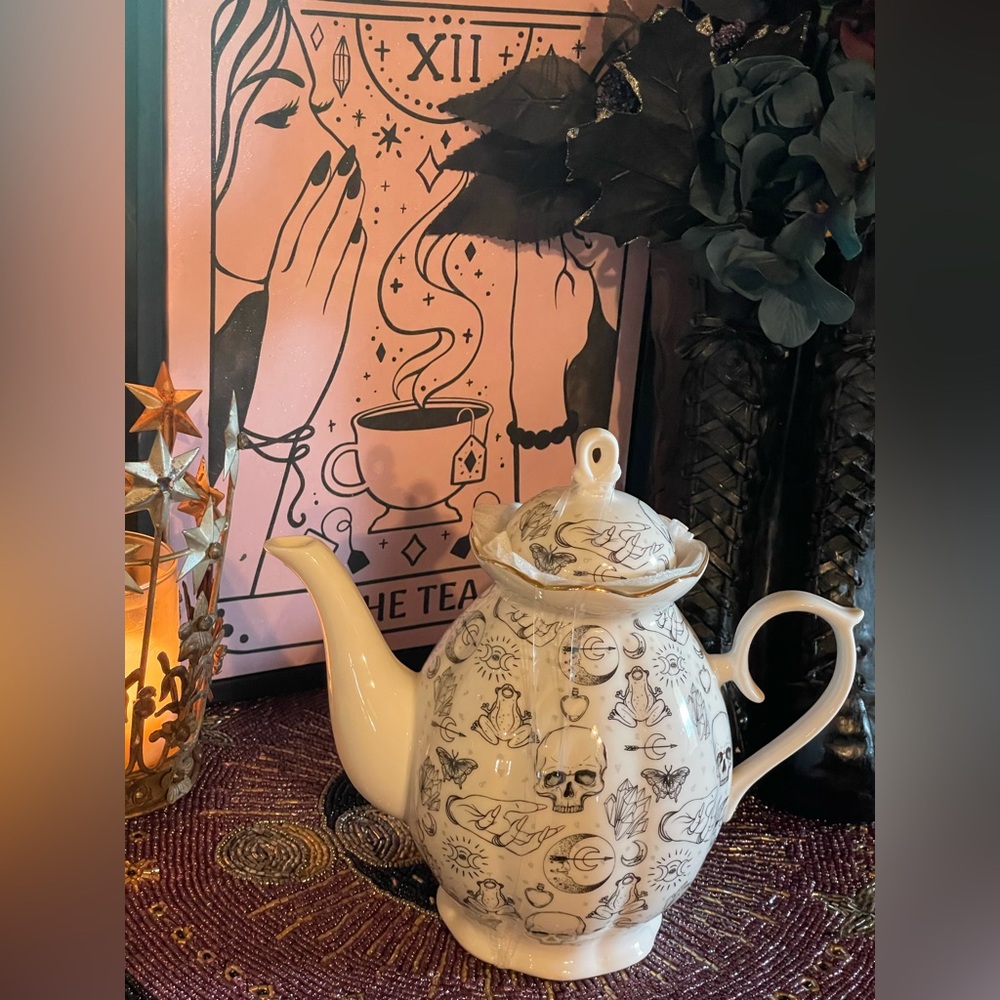 PARK CHATEAU NEW Mystical Moon Gypsea Witchy Boho Unique Teapot W/Gothic Motifs - Picture 11 of 12
